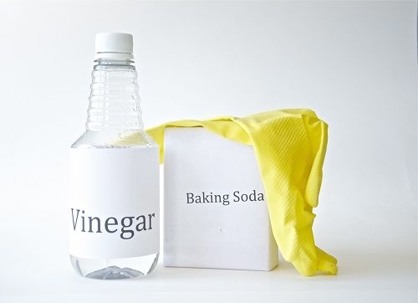 DIY Drain Cleaner: How to Use Vinegar And Baking Soda for a Clog